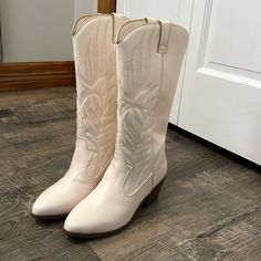 Brand New!! Never Worn!! Cream Round Toe Boots For Spring, Off White High Heel Boots For Spring, Spring Off White High Heel Boots, White Synthetic Boots With Almond Toe, Cream Synthetic Boots For Spring, Off White High Heel Spring Boots, Casual Cream Boots With Almond Toe, Casual White Boots With Low Heel, Casual White Low Heel Boots