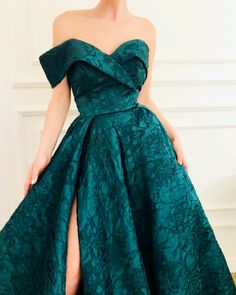 Details - Pine green color- Taffeta fabric- Ball gown style - Party and Evening dress Teuta Matoshi, Grad Dresses Long, Prom Dress With Train, Princess Prom Dresses, Strapless Prom Dresses, Taffeta Fabric, Gown Style, Dresses Formal Elegant, Green Dresses