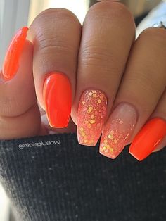 Orange Dip Powder Nails Design, Orang Nail Design, Orange Nail Dip Powder, Orange Summer Gel Nails, Nail Designs Orange Summer, Orange Nail Colors Summer, Orange Sns Nails Designs, Nail Design With Orange Color, Dip Nail Ideas Orange