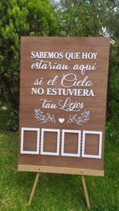 a sign in the grass that says, sabemos que hoy estarran agui si cicla no estvirera ta life