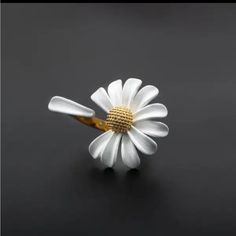 Stunning Daisy Ring Adjustable Beautiful And Chic Great Gift Idea White Daisy-shaped Jewelry For Spring, White Daisy-shaped Spring Jewelry, White Flower Ring For Spring, Spring White Flower Ring, Spring White Flower Shaped Ring, White Flower Ring For Spring Gift, Spring White Flower Ring As A Gift, White Flower Earrings, Daisy Jewelry