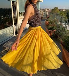 60's handmade layered flowy circle yellow skirt. Material: 100% silk Measurements with item laying flat: Waist: 28 cm / 11'' Length: 67 cm / 26.3'' Great vintage conditions. Silk Pleated Flowy Skirt For Party, Silk Pleated Skirt For Summer Parties, Summer Party Pleated Flowy Skirt, Summer Party Flowy Pleated Skirt, Silk Pleated Flared Skirt For Summer, Silk Flared Pleated Skirt For Summer, Silk Pleated Evening Skirt For Summer, Fitted Yellow Pleated Skirt For Summer, Yellow Evening Skirt For Spring