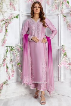 Mesa Rose | Pakistani Designer Outfit | Sarosh Salman Designer Outfit, Master Card, Shirt Pant, Pakistani Wedding Outfits, Diy Embroidery Designs, Casual Party Dresses, Simple Pakistani Dresses, Bridal Party Dresses, Pakistani Designers