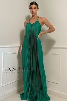 Lasaky - Elegant Womens Pleated Maxi Dress with Refined Long Neckline for Special Occasions Halter Neck Dress, Pleated Maxi Dress, Pleated Maxi, Halterneck Dress, U Neck, Elegant Woman, Special Occasion Dresses, Halter Neck, Skirt Length