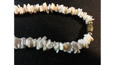 "Genuine shell choker necklace. Pale pink tint on white. Just in time for summer. Tropical beach, cruise casual jewelry with a boho hippie vibe. - puka shell chips - large shells at the center - gold tone barrel clasp - marked - unmarked - measurements - about 17 1/2\" length - condition - Nice and clean. They are very tightly strung." White Adjustable Shell Necklace Spiritual Style, White Adjustable Shell Necklace For Spiritual Wear, White Adjustable Spiritual Shell Necklace, Summer Beach Jewelry, Shell Choker, Book Locket, Beach Cruise, Puka Shell, Summer Tropical