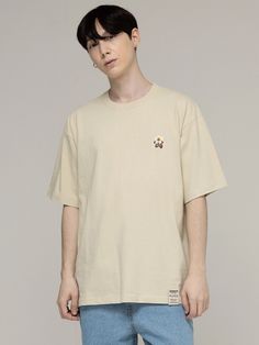 Editor's NotesGRAVER’s t-shirt gives casual and minimal look with comfortable fit and graphic embroidery detail.- Minimized warping- Round neck t-shirt- Comfortable fit- Half sleeves- Flower bear graphic embroidery in chest- Logo label in front hemMeasurements(in.)S / M / L / XL- Length: 26.8in. / 28.0in. / 28.7in. / 29.9in.- Shoulder: 18.9in. / 20.9in. / 21.7in. / 22.8in.- Chest: 20.5in. / 22.4in. / 23.6in. / 24.8in.- Sleeve: 8.3in. / 9.1in. / 9.4in. / 9.4in.*Model Info: 5’10’’ 143.3lbs Fitting Size L*Model Info: 5’7’’ 112.4lbs Fitting Size MComposition & Care- 100% Cotton- Hand-wash separately in cold water using a neutral detergent- Dry clean recommendedDesigner- by GRAVER Casual Beige Tops With Embroidered Text, Casual Beige Tops With Embroidered Graphics, Relaxed Fit T-shirt With Embroidered Graphics And Short Sleeves, Relaxed Fit Short Sleeve T-shirt With Embroidered Graphics, Relaxed Fit T-shirt With Embroidered Graphics, Basic Short Sleeve T-shirt With Embroidered Graphics, Flower Bear, Graphic Embroidery, Minimal Look