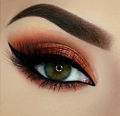 Trucco Smokey Eye, Orange Eye Makeup, Makeup Cantik, Makeup Looks For Green Eyes, Make Up Inspiration, Hooded Eye Makeup, Stunning Makeup, Makeup Hacks