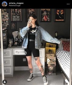 Grungy Outfit, Outfits Leggins, Cycle Shorts, Goth Fashion Punk, Womens Fashion Inspiration, Festival Looks, My Summer