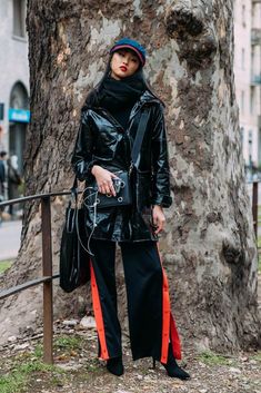 Street style fashion / fall outfit inspiration / winter outfits #outfit #street style Fendi Coat, Hoodie Images