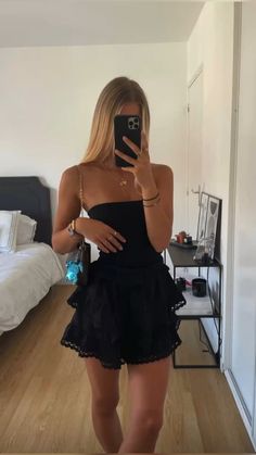 Rich Summer Aesthetic Outfits, Spring Recruitment Outfits, Dressy Aesthetics, Girly Summer Outfits Classy, Grad Guest Outfit, Shoes For Black Dress, Monaco Outfit, Looks Pinterest, Black Homecoming Dress