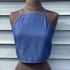 Nwt 16” Chest Laying Flat Underarm To Underarm Halter Ties In Back No Lining Adjustable Straps All Measurements Are Approximate Smoke & Pet Free Home Bundle & Save Halter Top And Jeans, Jeans Styling, Wrap Front Top, Top And Jeans, Boo Shirts, Lace Trim Blouse, Lace Cami Top, Womens Sleeveless Tops, Chambray Top