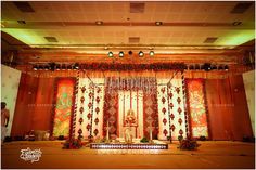 Traditional Wedding Stage Decoration, Kerala Wedding Decorations, Wedding Auditorium Decorations, Hindu Wedding Stage Decoration