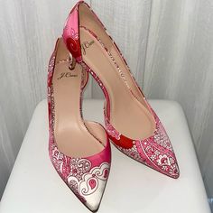 J.Crew Colette D'orsay Pumps Pink Red White Paisley Pointy Stiletto Heels Fabric Upper. Leather Lining. Made In Italy. Very Cute See Pictures For Heel Size New No Box No Tags Note:It Has Some Scuffs On The Bottom From Being Tried On But I Never Used Them(They Are Cut In Front A Little Too Much For My Wide Feet) Smoke Free Home Tags: Party, Wedding Guest, Special Occasion, Special Event, Evening, Date Night, Vacation, Resort Wear Feminine Fitted Heels With Floral Print, Formal High Heels With Floral Print, Elegant Floral Print High Heels, Feminine Fitted Floral Print Heels, Fitted Feminine Floral Print Heels, Elegant Ankle Strap Heels With Floral Print, Elegant Floral Print Heels With Ankle Strap, Chic Floral Print Heels For Wedding, Elegant Floral Print Heels For Wedding