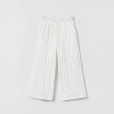 Adorable Open Knit Trousers From Zara. Elastic Waist. Shorts Lining Underneath. Bottom Portion Of The Trousers Does Not Have Lining. Nwt *Bundle Two Or More Kids Items For Savings * Embroidery Pants, Knit Trousers, Outdoor Family Photography, Zara Outfit, Baby Fits, Lace Pants, Kids Styles, Girl Inspiration, Zara Kids