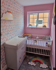 15 Teeny Tiny Nursery Ideas For Small Rooms (Girls & Boys) Tiny Nursery Ideas Small Spaces, Tiny Toddler Room, Box Room Nursery, Small Nursery Layout, Changing Table With Drawers, Mini Nursery