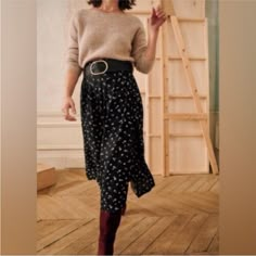 Very Nice Condition Size Fr36 Fits Like S Sezane Lookbook, Style Parisienne, Autumn Trends, Midi Flare Skirt, Dream Style, Work Style, Church Outfits, Dressy Outfits, Work Wardrobe