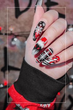 Gothic Christmas Nails Scary Christmas Nails, Horror Christmas Nails, Creepy Christmas Nails, Spooky Christmas Nails, Dyatlov Pass, Inner Monster