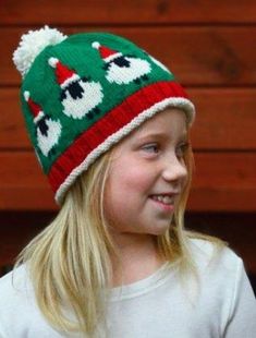 The only problem with this hat is getting stopped and squealed at so many times that you won’t get your Christmas shopping finished in time!The pattern assumes that you know how to do stranded knitting (Fair Isle). If not, you may want to start with our First Fair Isle pattern. Fleece Navidad, Knitting Hacks, Fair Isle Knitting Patterns, Needle Crafts, Hat Ideas, Easy Knitting Patterns, Fair Isle Pattern, Red Heart Yarn, Paintbox Yarn