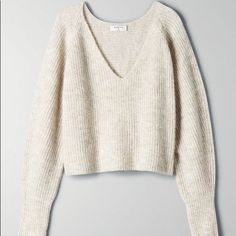 Cozy Fall Sweater From Aritzia (Babaton) Color Is Grey (Like First Photo) Never Worn!! Size Is 2xs But Super Oversized So Fits Small/Medium. Cute V Neck Sweaters, Collage Fits, Basketball Dress, Cozy Fall Sweater, Sweaters Cropped, Light Grey Leggings, Cozy Sweaters Autumn, Holiday Wishlist, Wardrobe Makeover