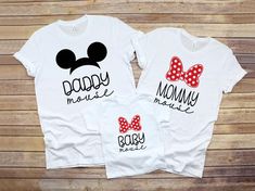 Family Disney Shirts Matching, Twodles Birthday, Matching Disney Shirts, Diy Disney Shirts, Disney Family Vacation, Minnie Party, Minnie Mouse Birthday Party, Minnie Birthday, Mommy Daughter