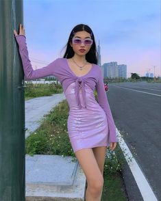 Y2k Fashion Street Styles, Euphoria Clothing, Y2k Fashion Aesthetic, 00s Mode, Euphoria Fashion, Purple Outfits, 2000s Fashion Outfits, New Years Dress, فستان سهرة