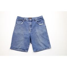 Vintage 90s Streetwear Mens 38 Faded Baggy Fit Denim Jean Shorts Jorts Blue Mens Shorts Distressed and faded Mens size 38 Measurements are: 19 inches across the waist laid flat 11 inch inseam 23 inches from top to bottom Blue Cotton US Shipping is FREE Canada is $15 and International is $24 Check out my other items in my store! PR2188 90 Streetwear, Baggy Fit Jeans, Vintage Jean Shorts, Denim Jorts, Jean Vintage, Streetwear Mens, Denim Jean Shorts, 90s Streetwear, Short En Jean