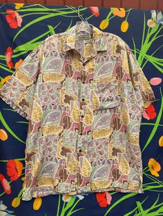 vintage button up shirt. 90s short sleeve button up shirt. 90s button up dress shirt. 1990s colored shirt camp collar, oxford, oxford button up, short sleeve oxford, button up, camp collar button, collared shirt, vintage camp collar, floral shirt, collared shirt, button down,hawaiian shirt, vintage oxford, collared Green Casual Shirt With Vintage Print, Casual Green Shirt With Vintage Print, Relaxed Fit Collared Hawaiian Shirt With Pockets, Casual Patterned Camp Shirt For Spring, Multicolor Summer Shirt With Pockets, Summer Multicolor Shirt With Pockets, Collared Hawaiian Shirt With Buttons And Relaxed Fit, Relaxed Fit Collared Hawaiian Shirt With Buttons, Vintage Print Relaxed Fit Summer Shirt