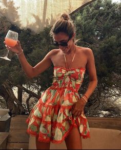 Midi Dresses Aesthetic, Girls Holiday Outfits Summer, Tropical Holiday Outfits, Beach Holiday Outfits, Nails Vacation, Spain Outfit, Traveling Aesthetic, Surf Girl, Resort Chic