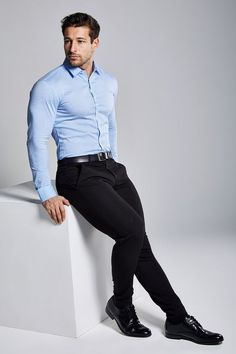 exactly what I needed perfect Blue Shirt Black Pants, Black Pants Outfit, Bigger Arms, Formal Men Outfit, Business Shirt, Smart Casual Style, Mens Casual Dress Outfits, Business Wear