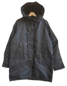 Spiewak & Sons Golden Fleece N3B Snorkel Parka Black jacket Coat Fur Hood Mens made in Usa 40 mens size Ideal zipper (PLEASE CHECK THE MEASUREMENTS BELOW CAREFULLY) Condition 8/10 ACTUAL SIZE MEASUREMENT ARM PIT TO ARM PIT:-24"inches BACK COLLAR TO HEM:-33"INCHES WE ARE USING DHL FOR POSTAGE. PLEASE LEAVE YOUR PHONE NUMBER ON THE NOTE WHILE MAKE A PURCHASE. Etc: Don't Worry About Customs Tax or Fees. I usually Declare all Items as 'Gift' & Declare Value of Item Lower than Original Price. All Ite Hooded Black Outerwear With Storm Flap, Black Winter Outerwear With Storm Flap, Winter Utility Sport Coat For Cold Weather, Winter Utility Hooded Jacket With Double-lined Hood, Heavyweight Winter Outerwear With Drawstring Hood, Winter Utility Parka With Storm Flap, Utility Parka With Storm Flap For Winter, Winter Utility Outerwear With Storm Flap, Heavyweight Winter Outerwear For Streetwear