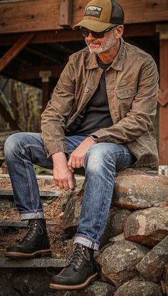 American Workwear Style Men, Wax Jacket Outfit Men, Farmer Aesthetic Man, Country Man Aesthetic, Selvedge Denim Outfit Men, Mens Rugged Style Outdoors, Rugged Style Vintage, Mens Workwear Style, Outdoorsy Style Men