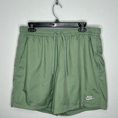 Nike Sportswear Woven Lined Flow Green Shorts Dr5678-006 Men’s Size Large. New Without Tags. Green Athleisure Bottoms For Outdoor, Functional Nike Bottoms For Summer, Functional Green Bottoms With Elastic Waistband, Nike Short Activewear With Pockets, Nike Activewear Shorts With Pockets, Green Athletic Shorts With Elastic Waistband For Sports, Green Short Activewear With Pockets, Green Relaxed Fit Functional Bottoms, Green Sportswear Activewear With Side Pockets