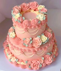 #sweets #desserts #sobremesa #doces #cake #bolo Desserts Cake, Recipe Cake, Recipes Cake, Fake Cake