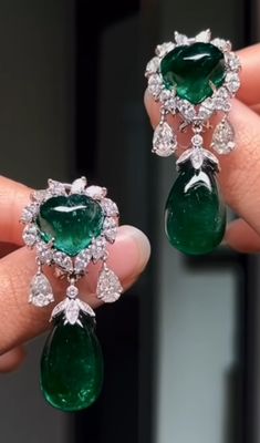 Luxury Festive Emerald Earrings, Luxury Emerald Dangle Earrings, Luxury Emerald Diamond Gemstone Earrings, Elegant Green Emerald-cut Diamond Earrings, Luxury Pear-shaped Emerald Earrings, Neck Pieces Jewelry, Fancy Jewelry Necklace, Diamond Jewelry Necklace, Neck Piece