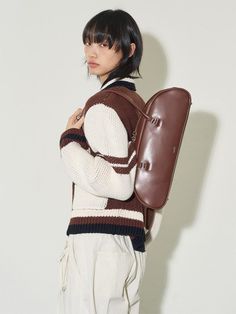 Composition : Upper: 100% Synthetic Leather, Lining: 100% PolyColor : Black, Brown, White, RedCountry of Origin : CHINA Baguette Bag, Synthetic Leather, Composition, Bag Lady, China, Shoulder Bag, The Originals, Leather, White