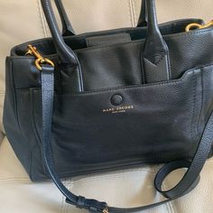 This Bag Has The Softest Leather! Can Be Carried By Hand On On The Shoulder With The Enclosed Shoulder Strap. A Carry Anywhere In Style Bag. Size: 13”X9”X6” Wide At Bass In Excellent Condition Bags Marc Jacobs, Marc Jacobs Purse, Mini Bucket Bags, Jacob Black, Marc Jacobs Bag, Large Shoulder Bags, Black Leather Bags, Shoulder Purse, Medium Bags