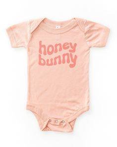 Heather peach short sleeve toddler shirt with coral pink retro wavy print Easter Baby Announcement, Toddler Girl Tees, Baby Easter Gifts, Baby Easter Outfit, Baby Girl Outfit, Body Suit With Shorts, Honey Bunny, Bunny Designs