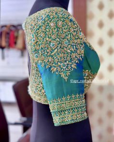 Embriodary Design Ideas For Blouses, Bridal Blouses Designs, Green Blouse Maggam Work Designs, Bridal Embroidery Blouse Designs, Green Blouse Aari Work Designs, Bridal Aari Work Blouse Designs, Handwork Blouse Design, Aari Work Blouse Wedding, Blouse Aari Work Design