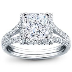 a princess cut diamond engagement ring set