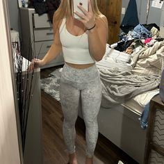 90 Degree Leggings. Never Worn. Cute Gym Outfits, Gym Outfits, Friends Hot, 90 Degree, 90 Degrees, Workout Leggings, Gym Outfit, Colorful Leggings, Gray White