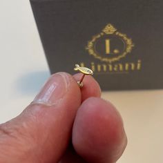 (Note: Sold in single piece, please select quantity for purchasing pair) Genuine 9ct Yellow Gold Fish with Single CZ Cartilage 6mm Post Stud 0.27 Grams - Gift Boxed Bird Cartilage Material: 9ct Gold Weight: 0.27 Grams All of our jewellery is professionally inspected, All items sold are Genuine Please do not hesitate to contact me if you require any further information or have any problems Any issues I will ensure that they are resolved with 100% customer satisfaction Note: Customized Jewellery i Gold Piercings With Prong Setting For Anniversary, Yellow Gold Screw Back Piercings As Gift, Yellow Gold Screw Back Piercings For Gifts, 14k Gold Piercings With Prong Setting As A Gift, Sterling Silver Wedding Rings, Promise Ring Gift, Bar Gifts, Gold Fish, Silver Wedding Rings