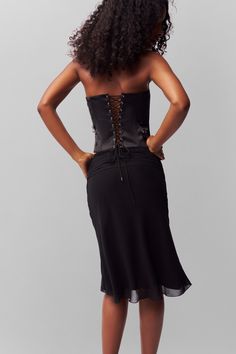 Our adored Satin Corset with a touch of extra embellishments. Composition: 97% Polyester, 3% Spandex Eileen is wearing a size S and is 5'9" with a 32" bust, 35" hips, and 25.5" waist Satin Corset, Embellishments, Composition, Satin, Spandex, How To Wear, Black