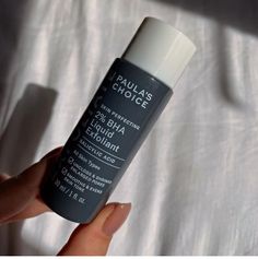 This is by far the best toner/exfoliators I’ve used and worth the hype. It’s for a specific thing for me becuase its harsh but most people can use it you just think about how often in a week. #skin #skincare #skincareaddiction #skincareroutine #skincarecommunity #skinhealth #toner #tone #beauty #besttoner #exfoliator Paula's Choice Skincare, For Blackheads, Best Toner, Paula's Choice, Paulas Choice, Facial Exfoliator, Large Pores, Enlarged Pores, Glycolic Acid