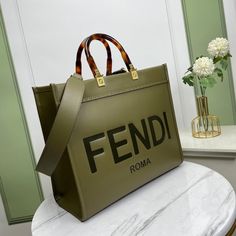 Size: 35cm*31cm*17cm It comes with Dust box, Care manual, Tag, and Paper bag. Fendi Fashion, Unique Handbags, Christmas Bags, Fendi Bags, Luxury Handbags, Travel Luggage, Luxury Bags, Clutch Bag, Paper Bag