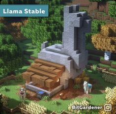 Minecraft Vault Hunters, Minecraft Cat Enclosure, Medevial Minecraft Builds, Minecraft Llama Pen, Minecraft Librarian House, Minecraft Statue Ideas, Minecraft Kale, Statue Minecraft, Construction Minecraft