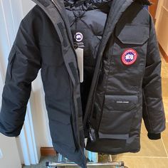 Nwt, In Box With Hanger And Garment Bag. Real Fur Hood Trim. Black Expedition Parka Women’s Size Xs. I Am Also Interested In Trading For An Xxs/Xs Canada Goose Women’s Bomber Jacket !! Black Outerwear With Logo Patch For Work, Canada Goose Expedition Parka, Canada Goose Logo, Canada Goose Jacket, Canada Goose Parka, Canada Goose Women, Waterproof Parka, Jacket Outfit Women, Parka Women