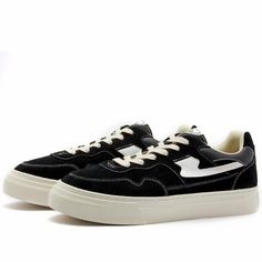 Buy Stepney Workers Club Pearl S-Strike Leather Sneaker - Black & White from END. (Global) - only $129. Fast shipping on latest Stepney Workers Club Stepney Workers Club, Club Shoes, Sports Clubs, Vintage Sports, East London, Leather Wraps, Printed Leather, Mens Casual Shoes, Sneakers Black