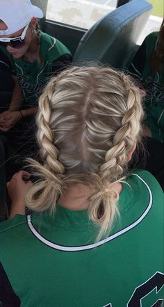 Cute Volleyball Hairstyles, Soccer Hairstyles, Soccer Hair, Track Hairstyles, Basketball Hairstyles, Softball Hairstyles, Cheer Hair, Sport Hair, Game Day Hair