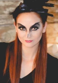 Bird Face Makeup, Bird Beak Makeup, Bird Makeup Halloween, Crow Face Paint, Crow Costume Womens, Bird Costume Women, Bird Face Paint, Crow Makeup