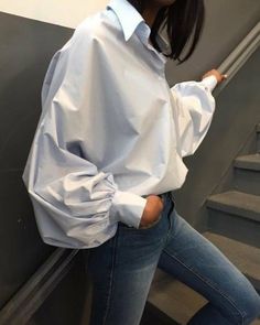 White Shirt Outfits, Blue Shirts, Poses References, Drawing Clothes, Moda Vintage, 가을 패션, Mode Inspiration